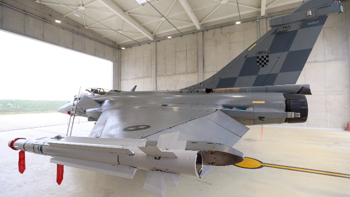 Neka Milanović pita Pariz